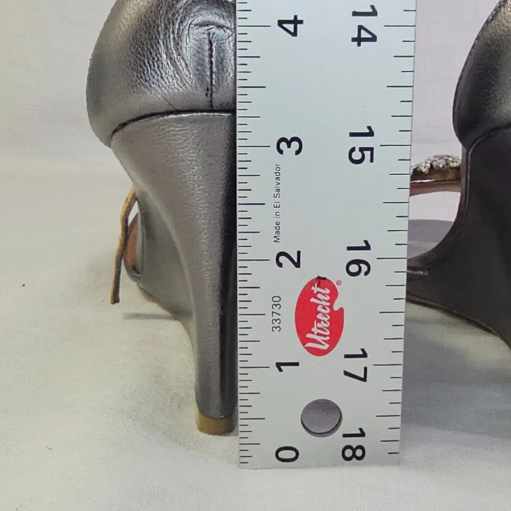 Badgley Mischka Leather Open Toe 3.25